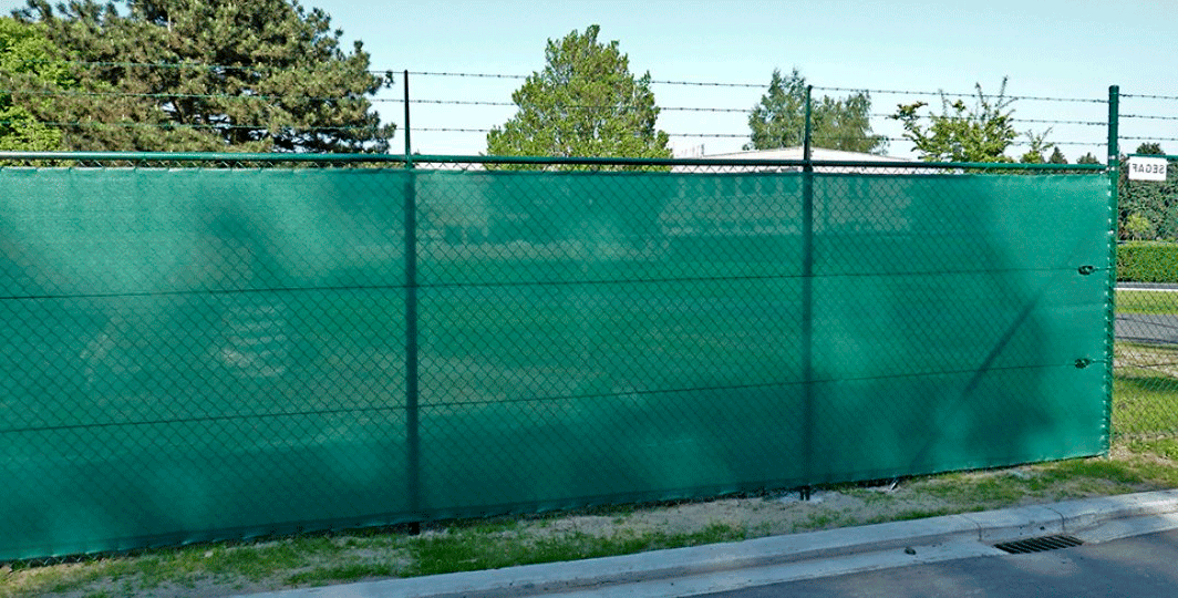 фасадная сетка на забор от соседей